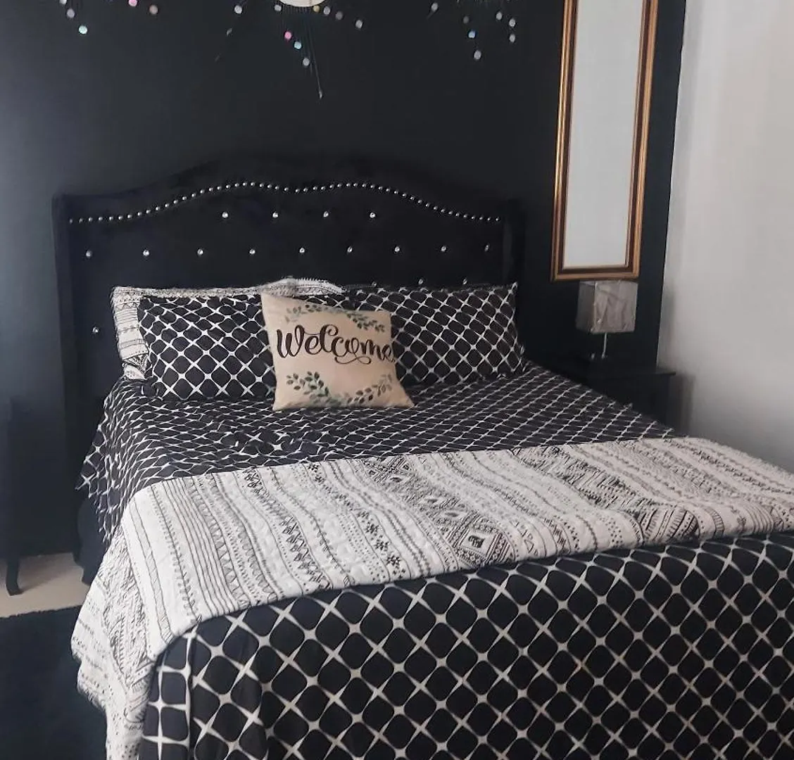 Tranquil Townhouse Bliss Appartement Montego Bay Accommodatie bij particulieren